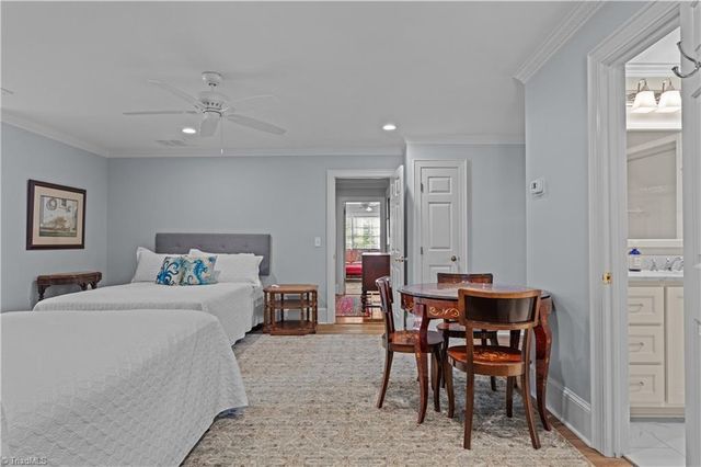 7 Ashton Square, Greensboro, NC 27408