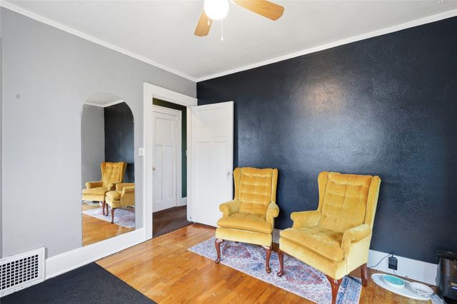 1602 E 32nd Court, Des Moines, IA 50317