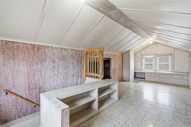 1602 E 32nd Court, Des Moines, IA 50317