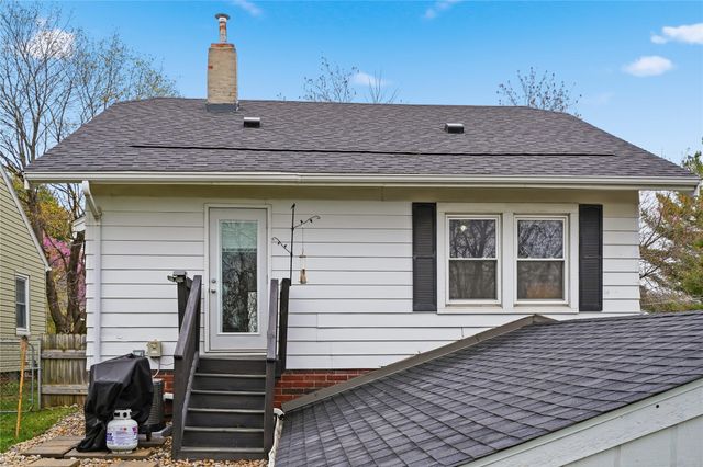 1602 E 32nd Court, Des Moines, IA 50317