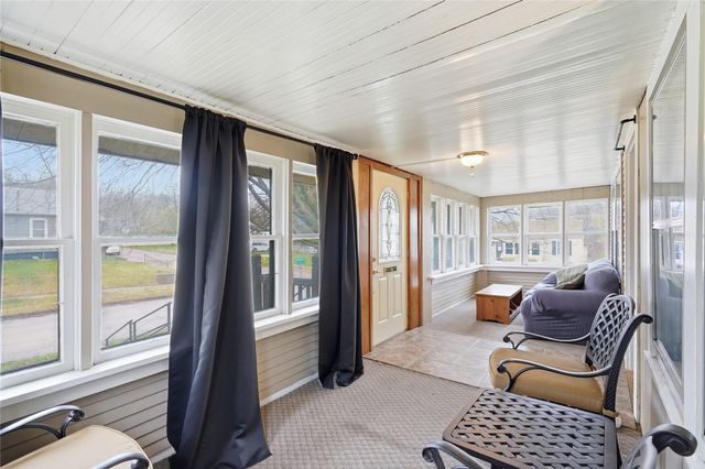 1602 E 32nd Court, Des Moines, IA 50317