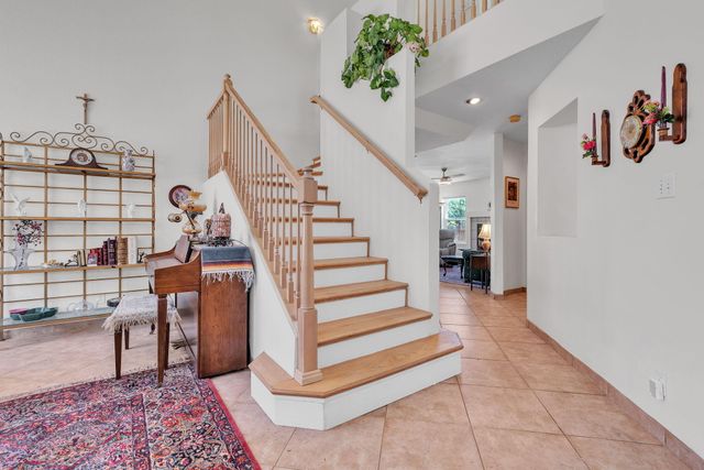 4605 Mesa Encantada Court NW, Albuquerque, NM 87120