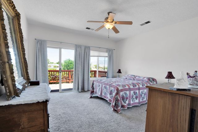 4605 Mesa Encantada Court NW, Albuquerque, NM 87120