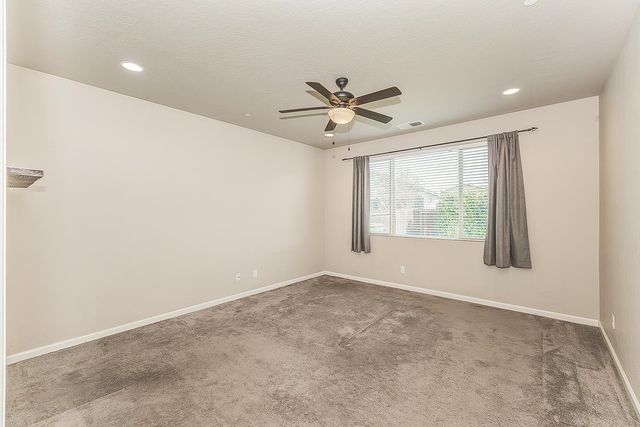 3028 N Hornet Avenue, Fresno, CA 93737