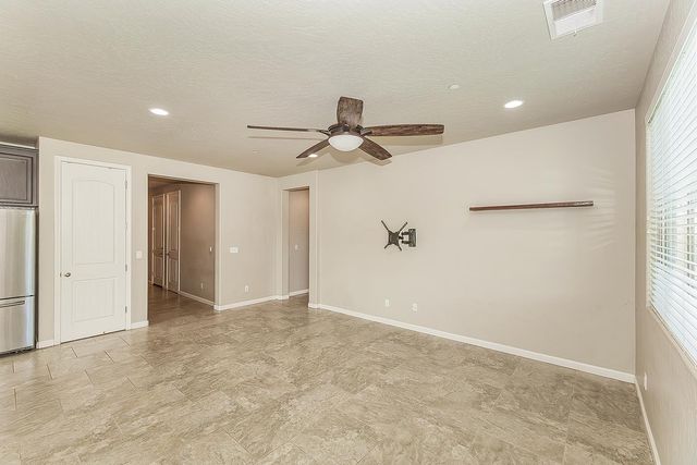 3028 N Hornet Avenue, Fresno, CA 93737