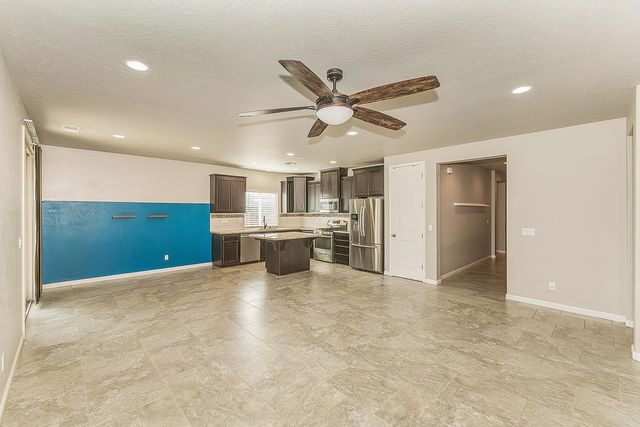 3028 N Hornet Avenue, Fresno, CA 93737