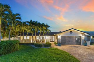 1220 81ST STREET S, St Petersburg, FL 33707