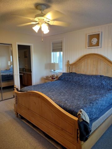 14531 Hickory Ct, Davie, FL 33325