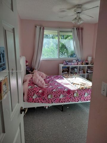 14531 Hickory Ct, Davie, FL 33325