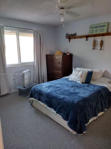 14531 Hickory Ct, Davie, FL 33325