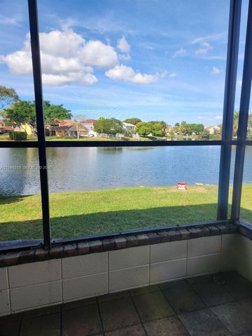 14531 Hickory Ct, Davie, FL 33325