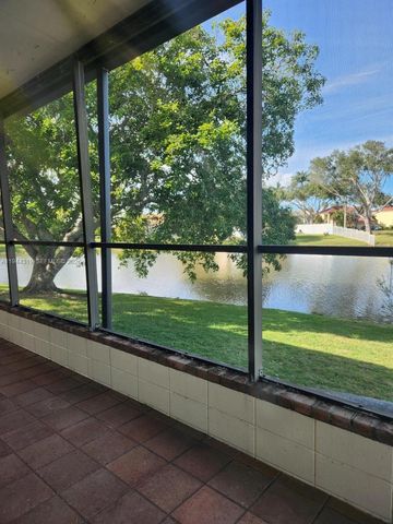 14531 Hickory Ct, Davie, FL 33325