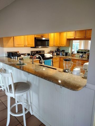 14531 Hickory Ct, Davie, FL 33325