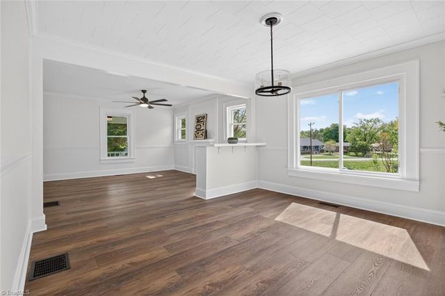 2280 Darwick Road, Winston-salem, NC 27127