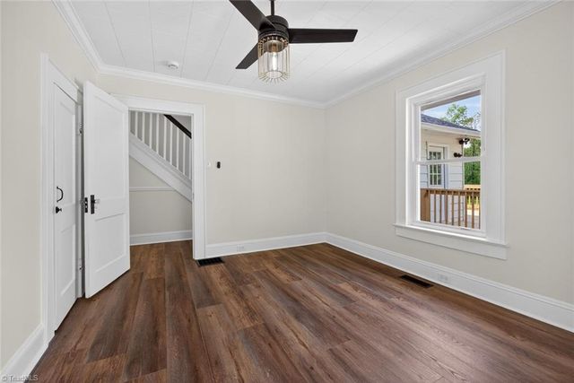 2280 Darwick Road, Winston-salem, NC 27127