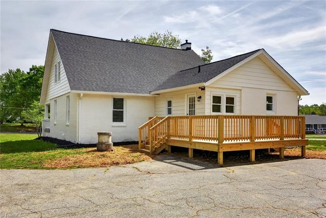 2280 Darwick Road, Winston-salem, NC 27127
