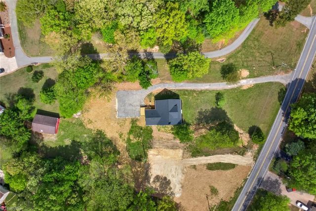 2280 Darwick Road, Winston-salem, NC 27127