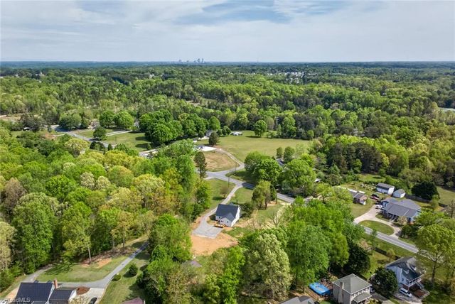 2280 Darwick Road, Winston-salem, NC 27127