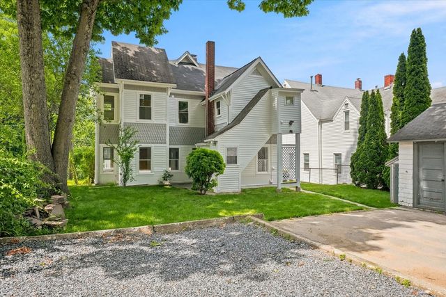 40 Cross St. 1, Franklin, MA 02038
