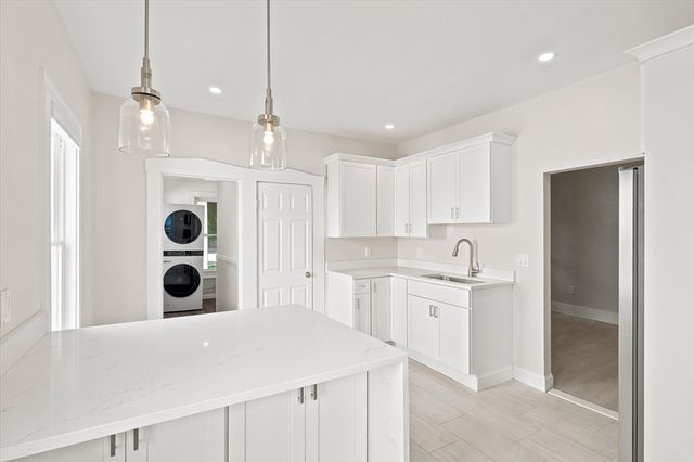 40 Cross St. 1, Franklin, MA 02038