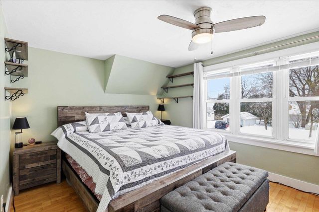 727 N BENNETT STREET, Appleton, WI 54914