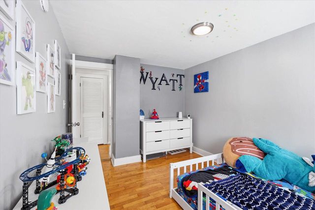 727 N BENNETT STREET, Appleton, WI 54914