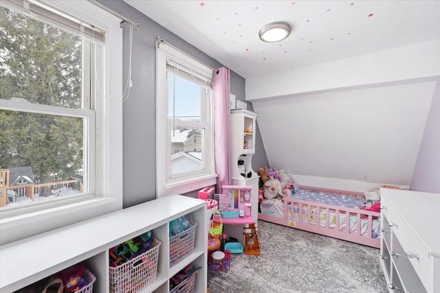 727 N BENNETT STREET, Appleton, WI 54914