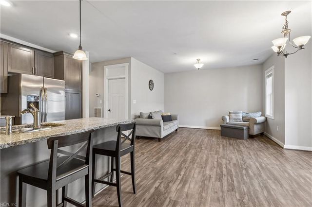 7922 Shore Dr Apt 303, Norfolk, VA 23518