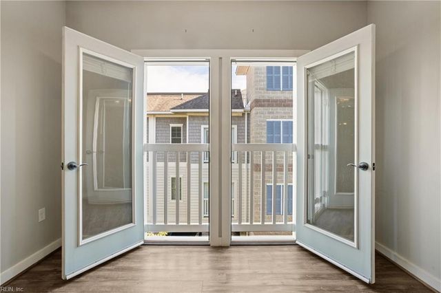 7922 Shore Dr Apt 303, Norfolk, VA 23518