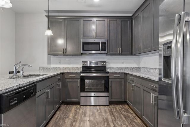 7922 Shore Dr Apt 303, Norfolk, VA 23518