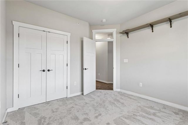7922 Shore Dr Apt 303, Norfolk, VA 23518