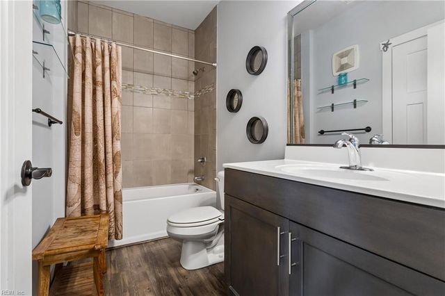 7922 Shore Dr Apt 303, Norfolk, VA 23518