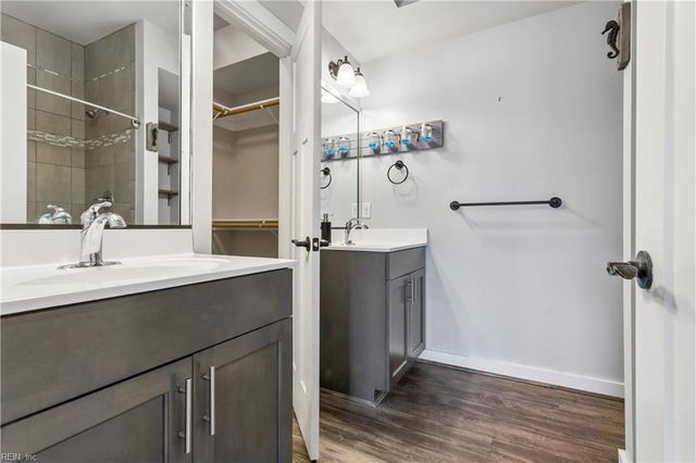 7922 Shore Dr Apt 303, Norfolk, VA 23518