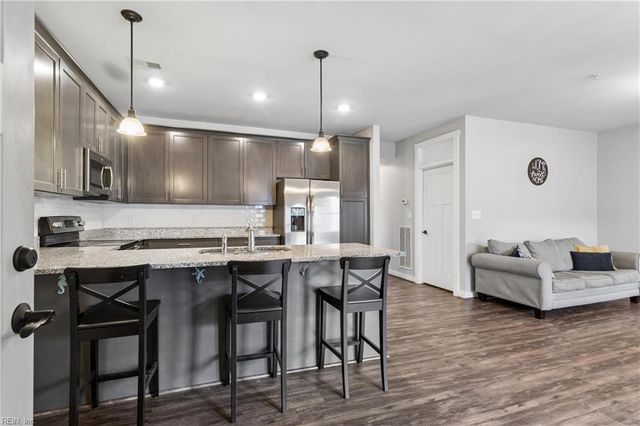 7922 Shore Dr Apt 303, Norfolk, VA 23518