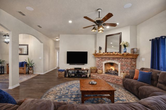 737 County Road 4699, Boyd, TX 76023