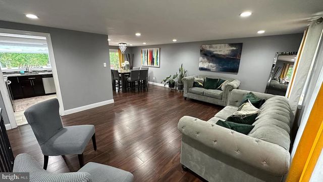 44 EMBER LN, Willingboro, NJ 08046