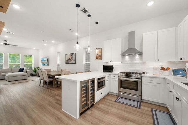 901 Lehman Street C, Houston, TX 77018