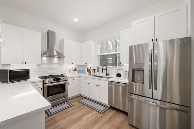 901 Lehman Street C, Houston, TX 77018