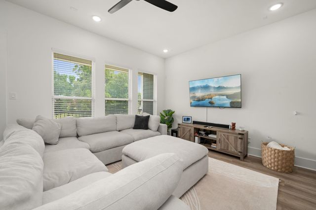 901 Lehman Street C, Houston, TX 77018