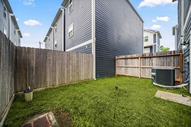 901 Lehman Street C, Houston, TX 77018