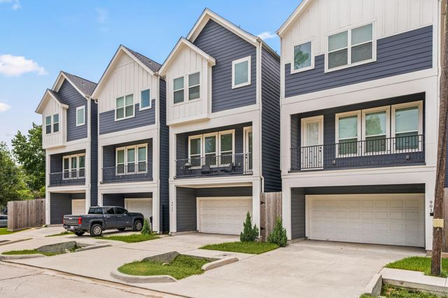 901 Lehman Street C, Houston, TX 77018