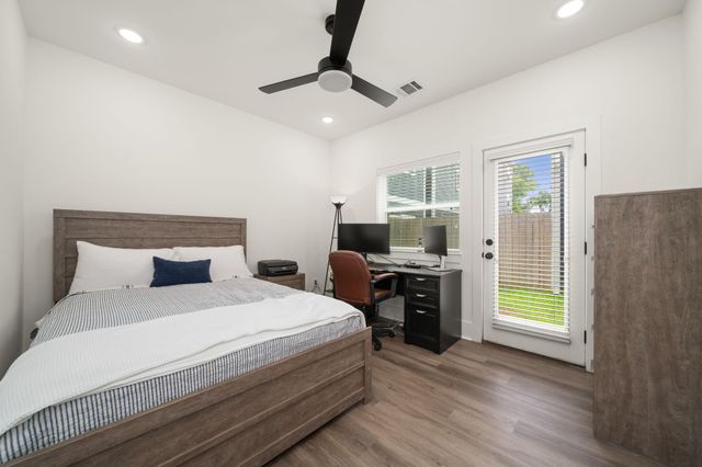 901 Lehman Street C, Houston, TX 77018