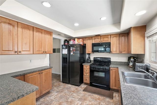 28948 Flowerpark Drive, Canyon Country, CA 91387