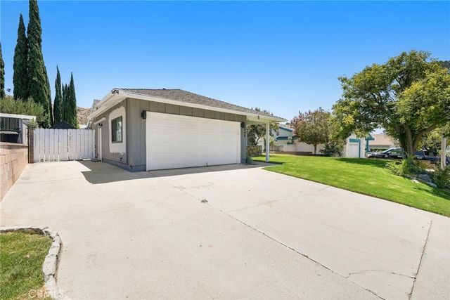 28948 Flowerpark Drive, Canyon Country, CA 91387