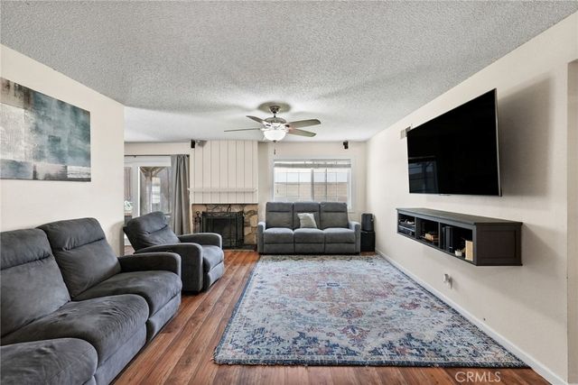 28948 Flowerpark Drive, Canyon Country, CA 91387