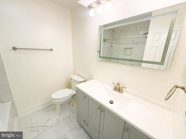6631 AUBURN AVE, Hyattsville, MD 20784
