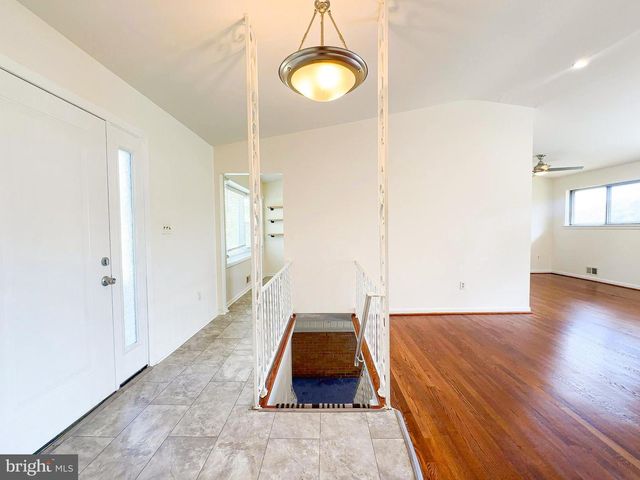 6631 AUBURN AVE, Hyattsville, MD 20784