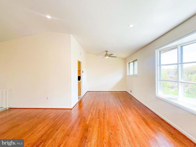 6631 AUBURN AVE, Hyattsville, MD 20784