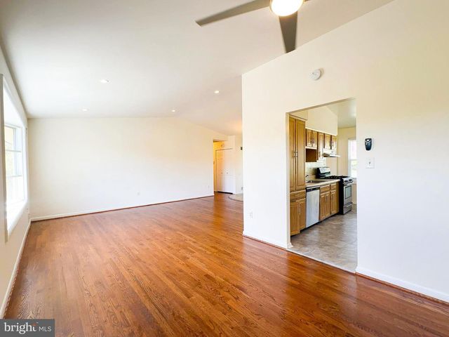 6631 AUBURN AVE, Hyattsville, MD 20784