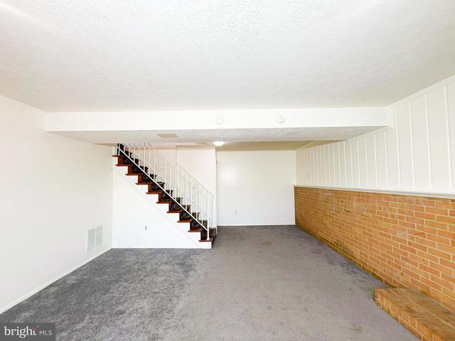 6631 AUBURN AVE, Hyattsville, MD 20784
